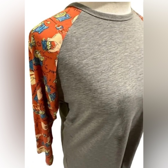 LulaRoe RARE Toy Story Disney Randy Pixar Green Alien Shirt Large Baseball Tee - Picture 7 of 9